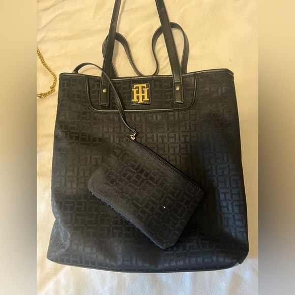 Tommy Hilfiger Black Purse - Picture 2 of 4